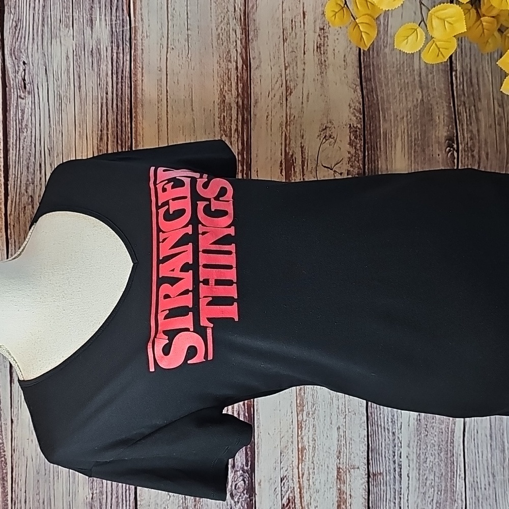 STRANGER THINGS BLACK SHORT SLEEVE V NECK PULLOVER TEE